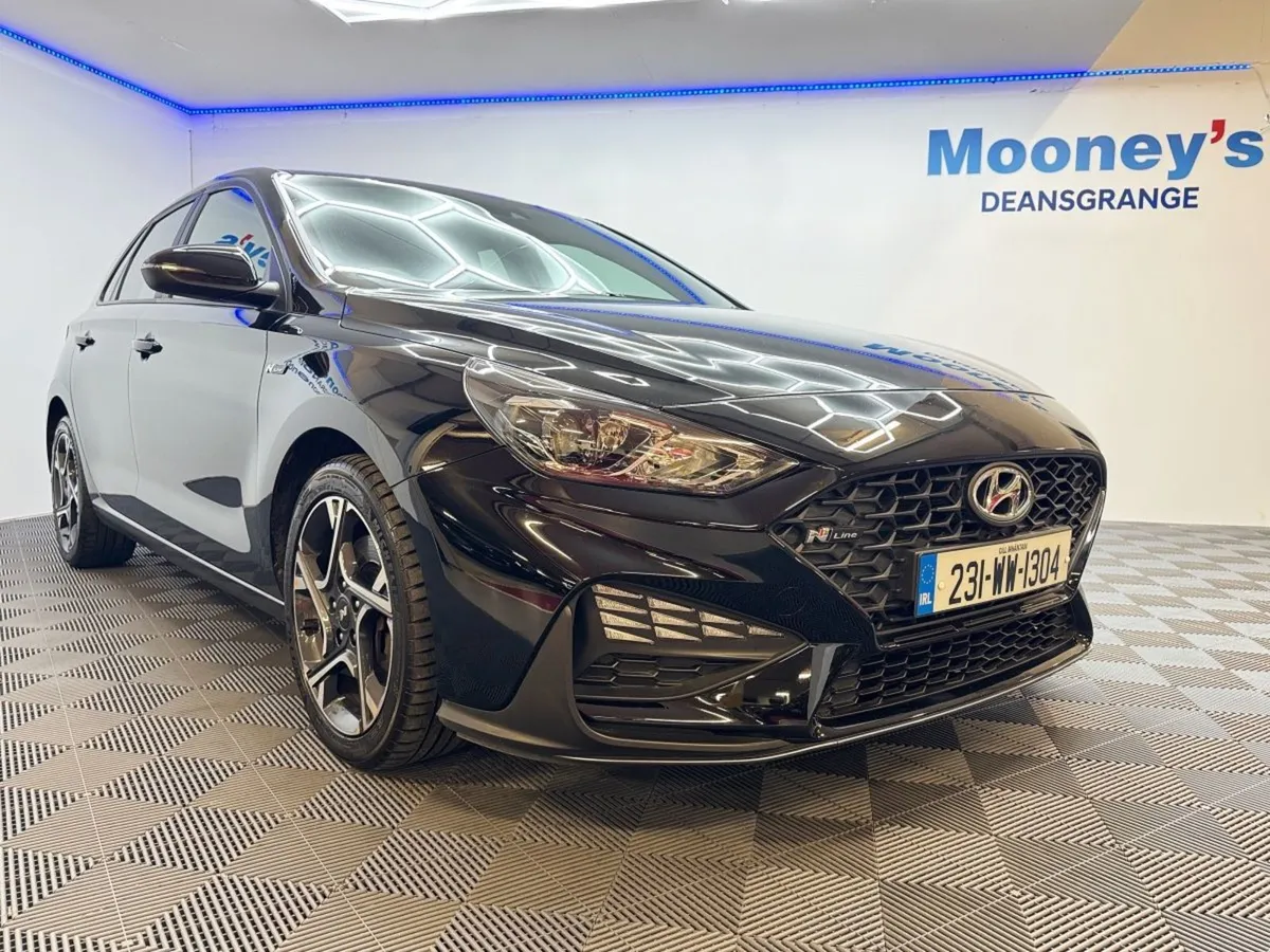 Hyundai i30 Petrol Deluxe Nline - Image 1