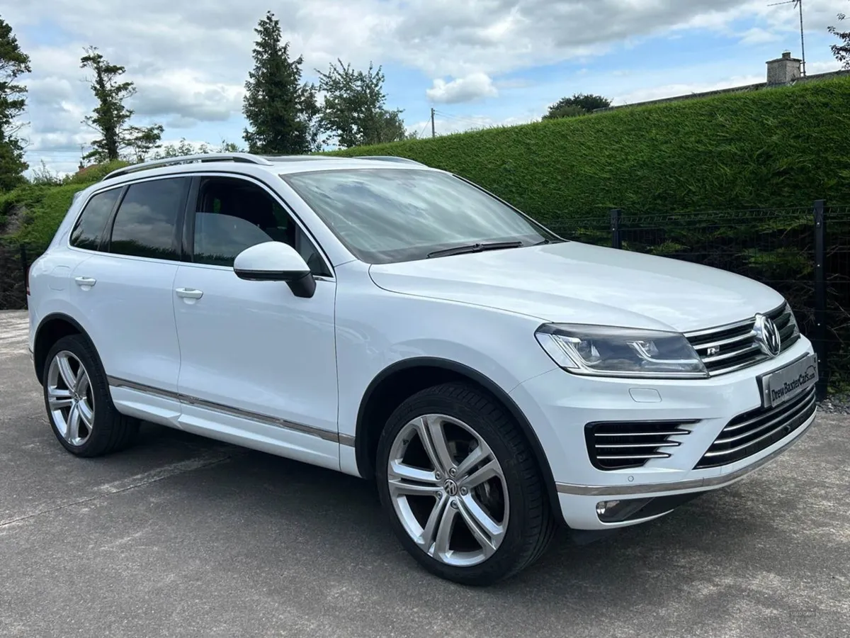 Volkswagen Touareg Diesel Estate - Image 2