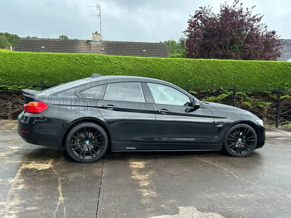 BMW 4 Series Gran Diesel Coupe - Image 3
