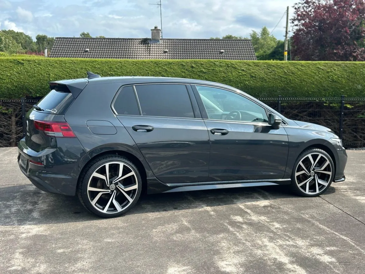 Volkswagen Golf Diesel Hatchback - Image 3