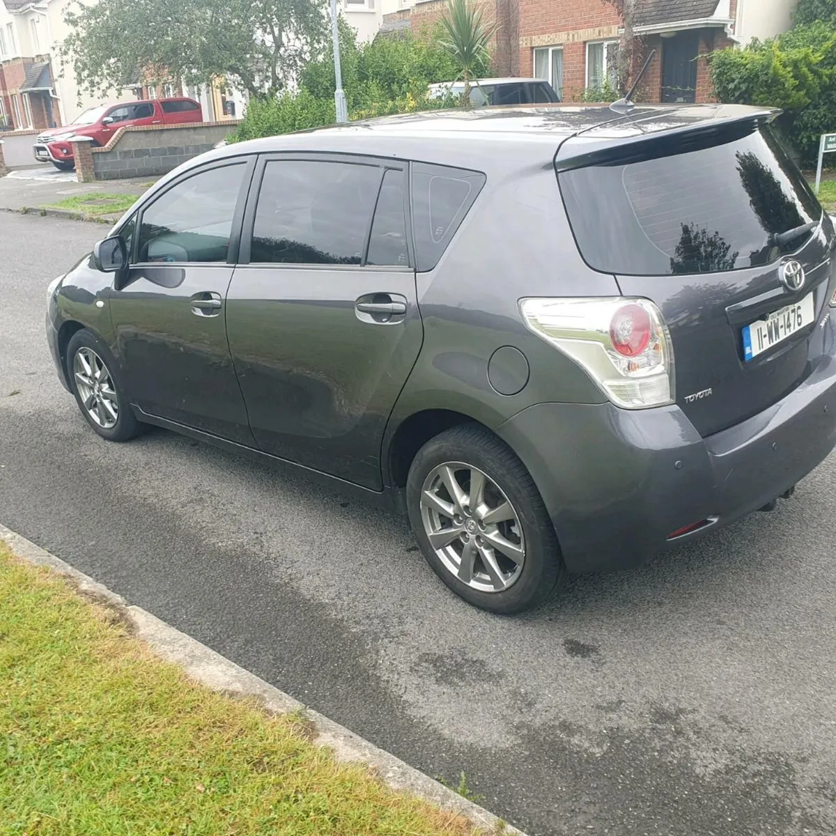 Toyota Verso 2011 – 2.0 D4D Diesel 7 Seater - Image 3