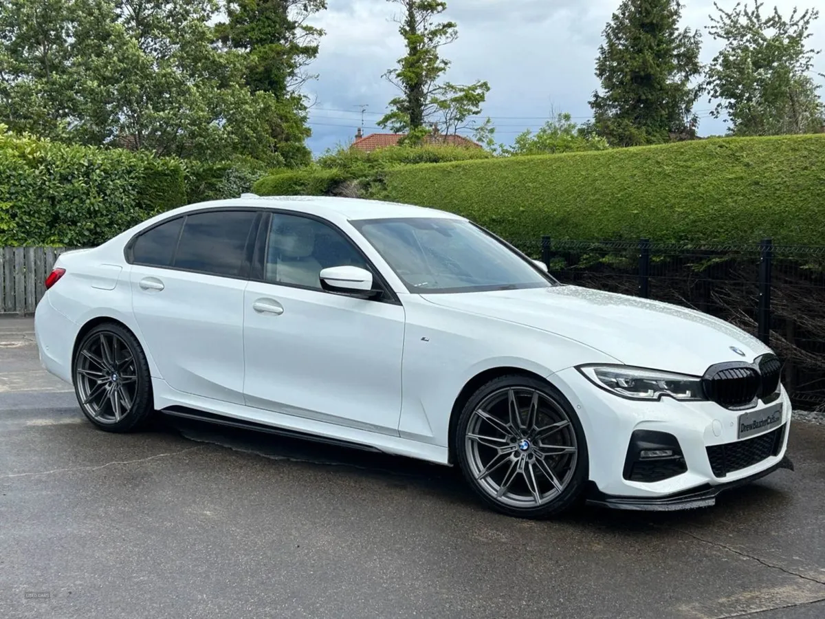 BMW 3 Series Diesel Saloon - Image 2