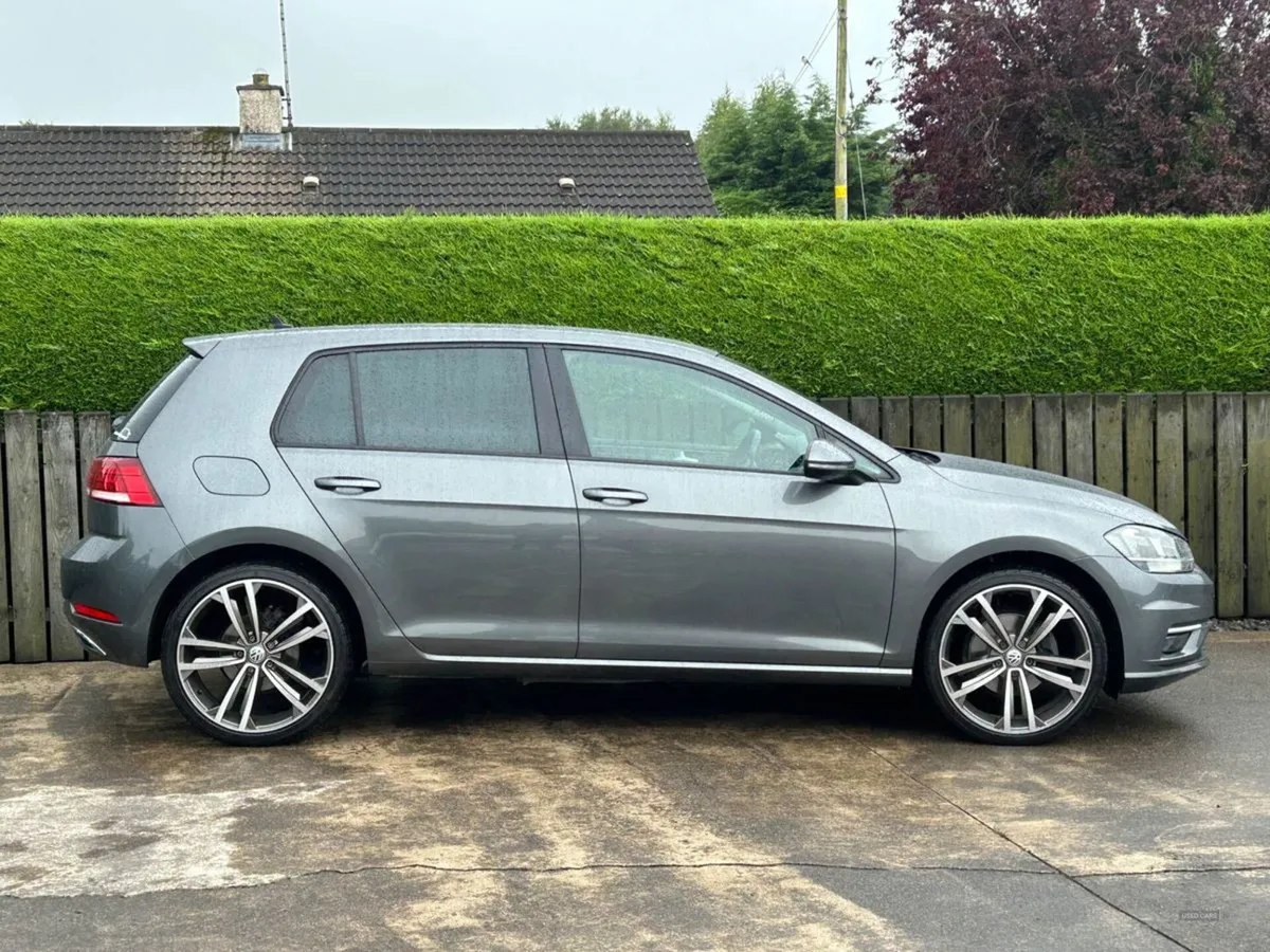 Volkswagen Golf Diesel Hatchback - Image 2