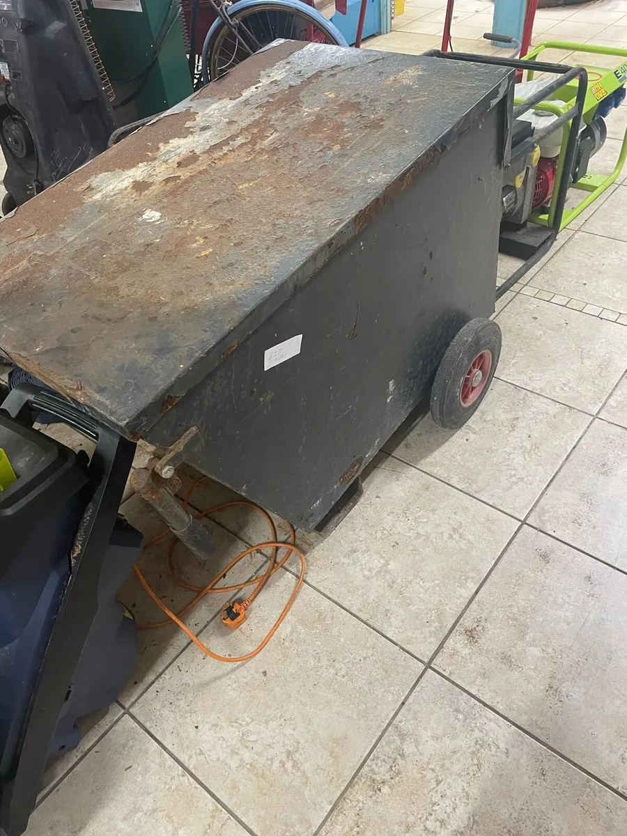 Toolbox - Image 1