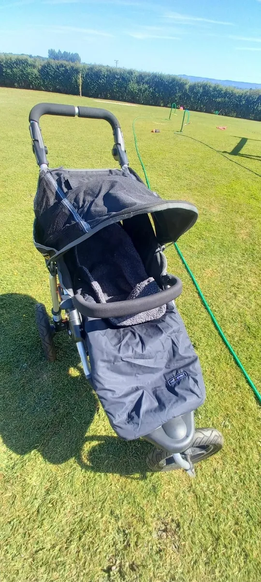 Out & About 360 buggy - Image 1