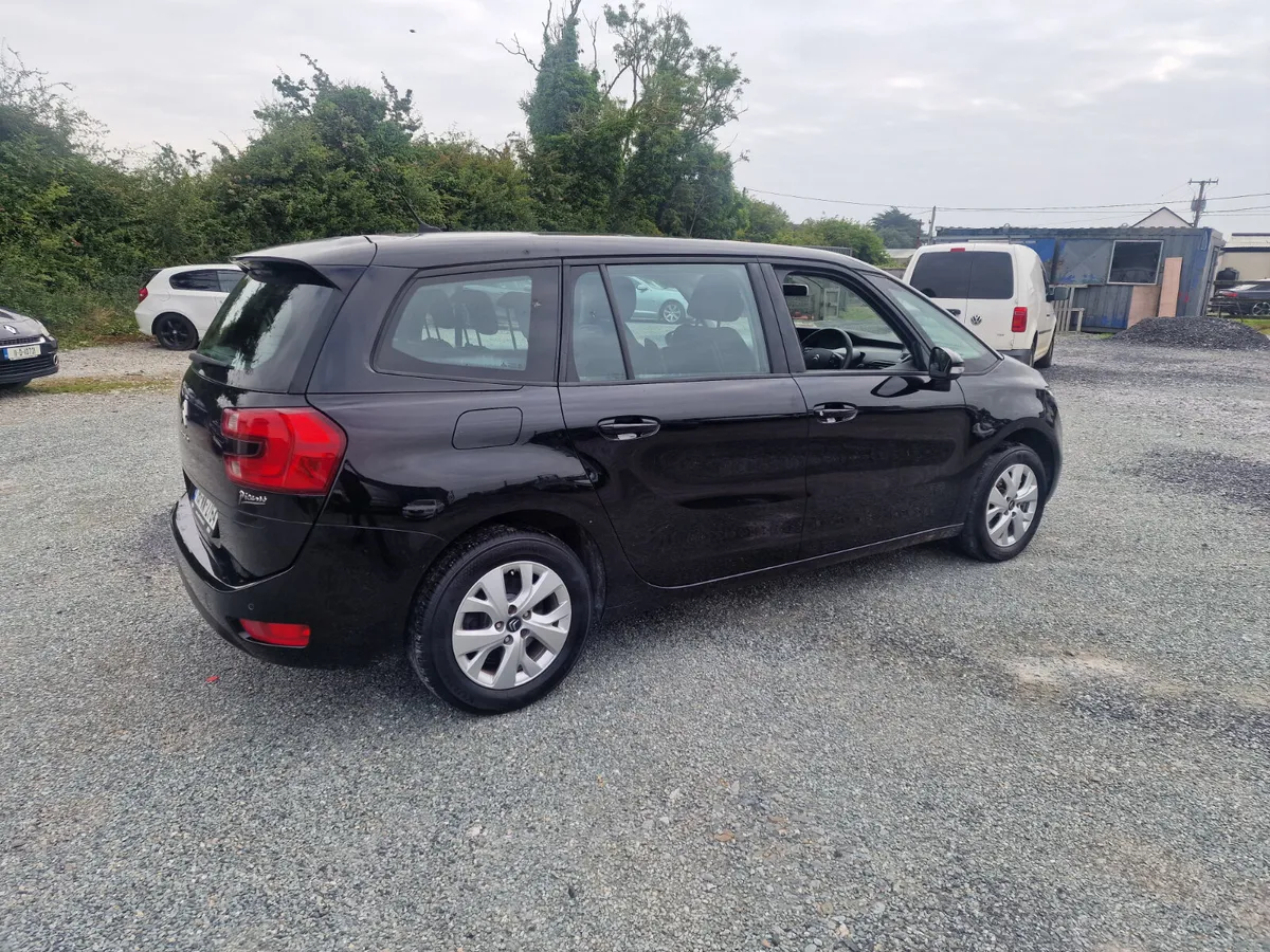 16 Citroen C4  1.6HDI .. 7 SEATER - Image 2