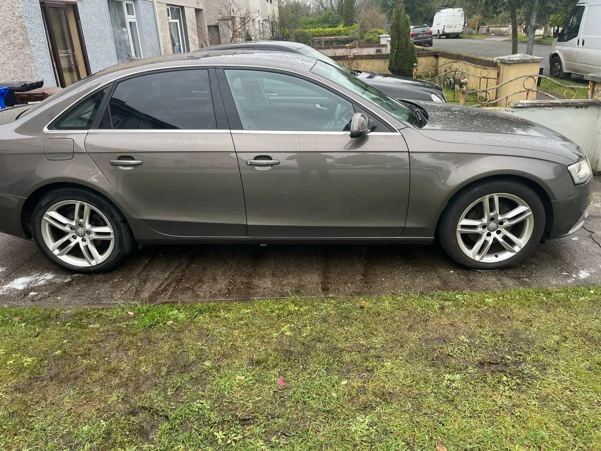 Audi A4 automatic - Image 2