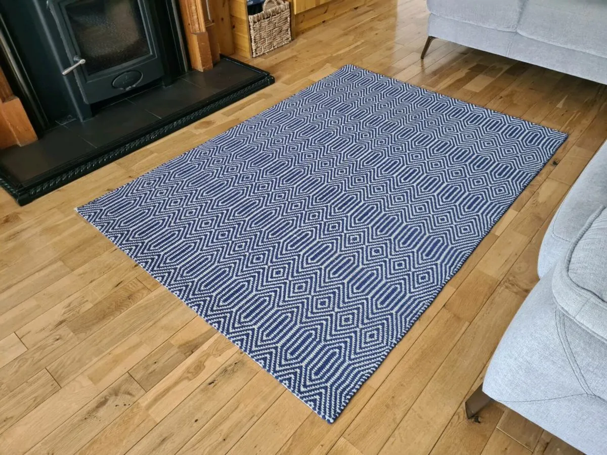 Woolen rug - Image 2