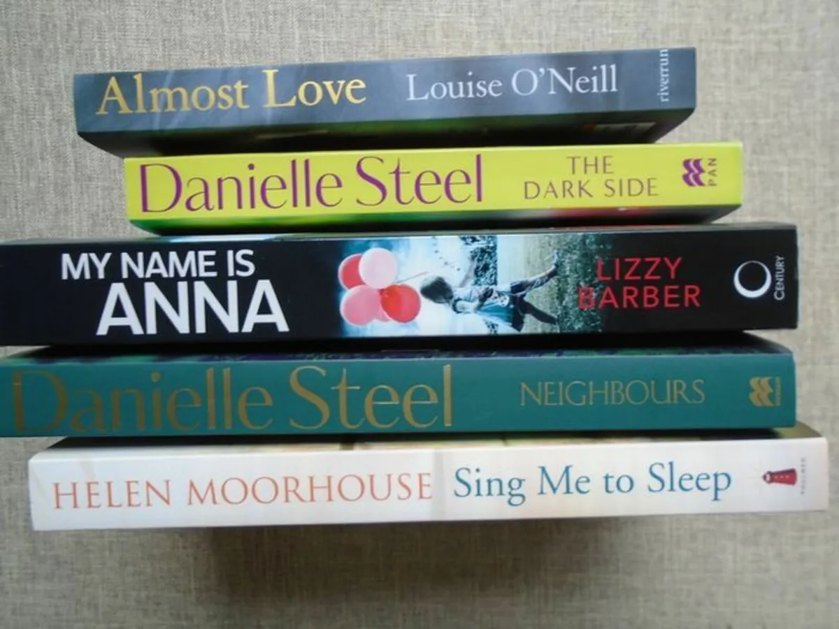 Book bundle, Fiction books, Paperback books - Image 2