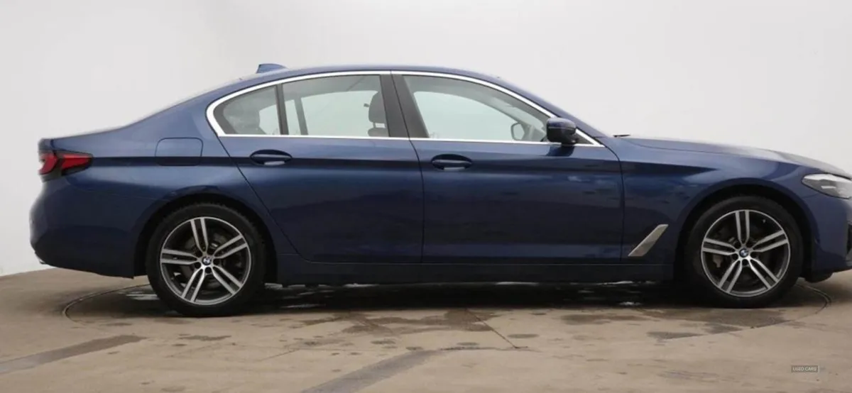 BMW 5 Series Saloon - Image 2
