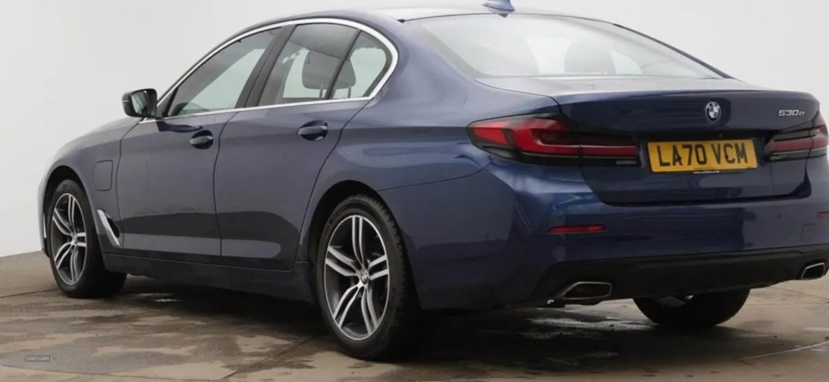 BMW 5 Series Saloon - Image 4