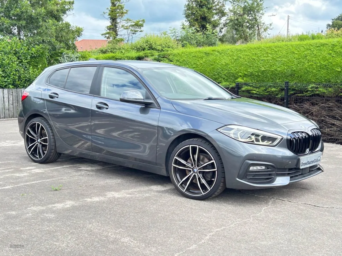 BMW 1 Series Diesel Hatchback - Image 2