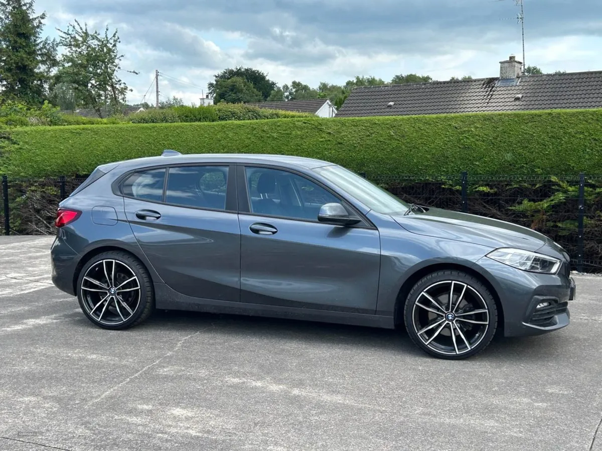 BMW 1 Series Diesel Hatchback - Image 4