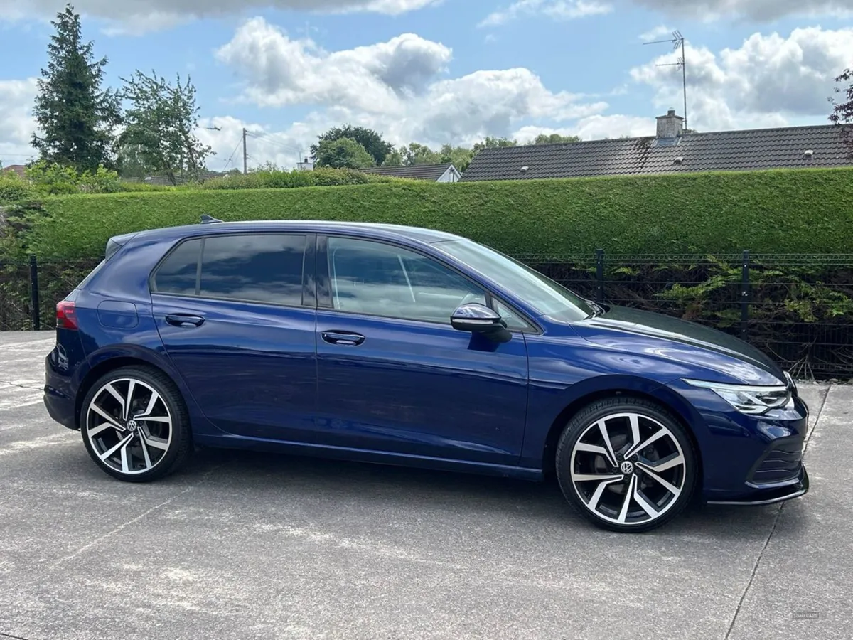 Volkswagen Golf Diesel Hatchback - Image 2