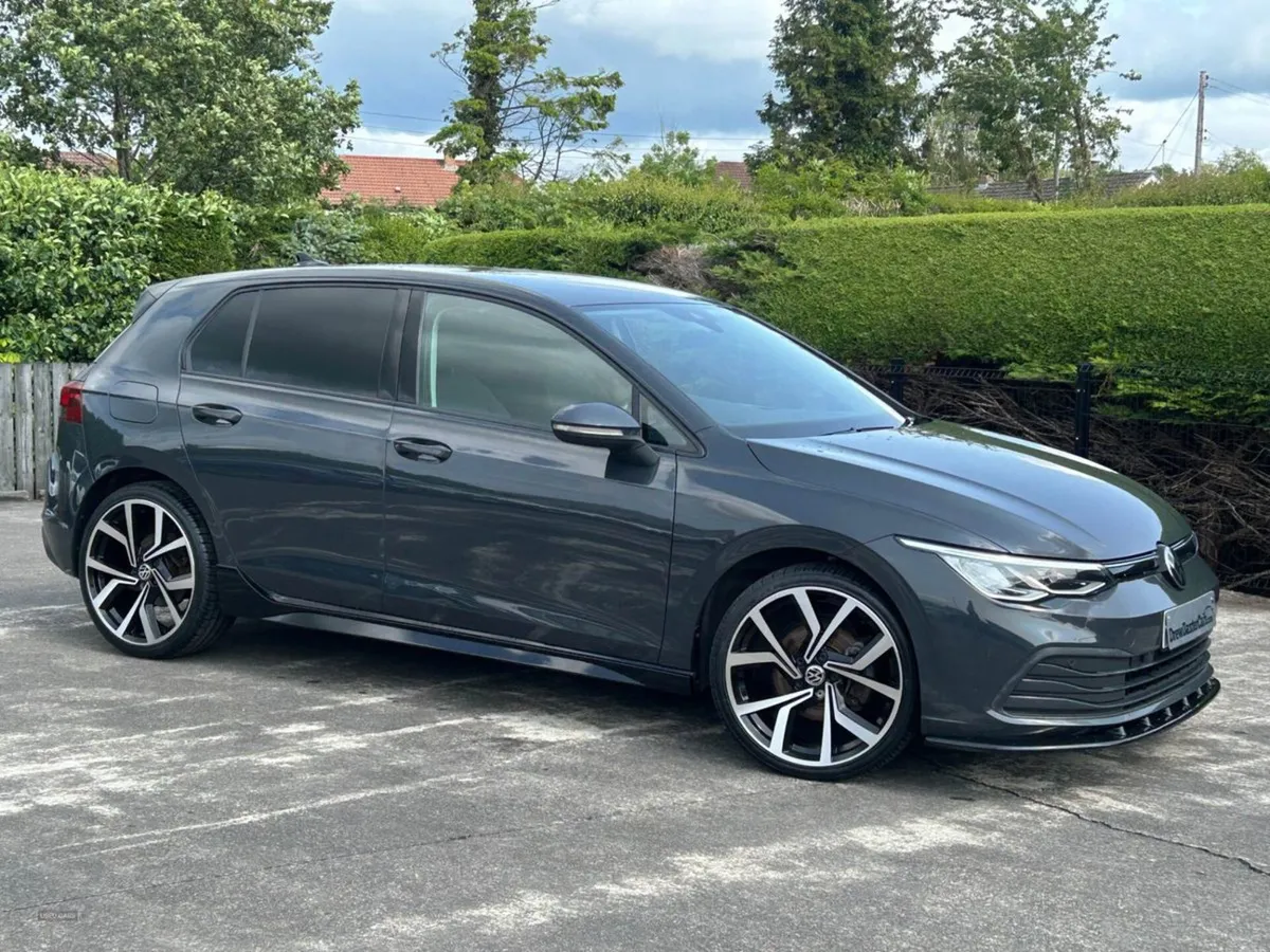 Volkswagen Golf Diesel Hatchback - Image 2