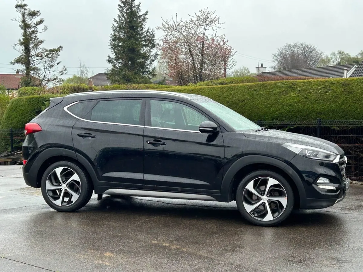 Hyundai Tucson Diesel Estate - Image 2