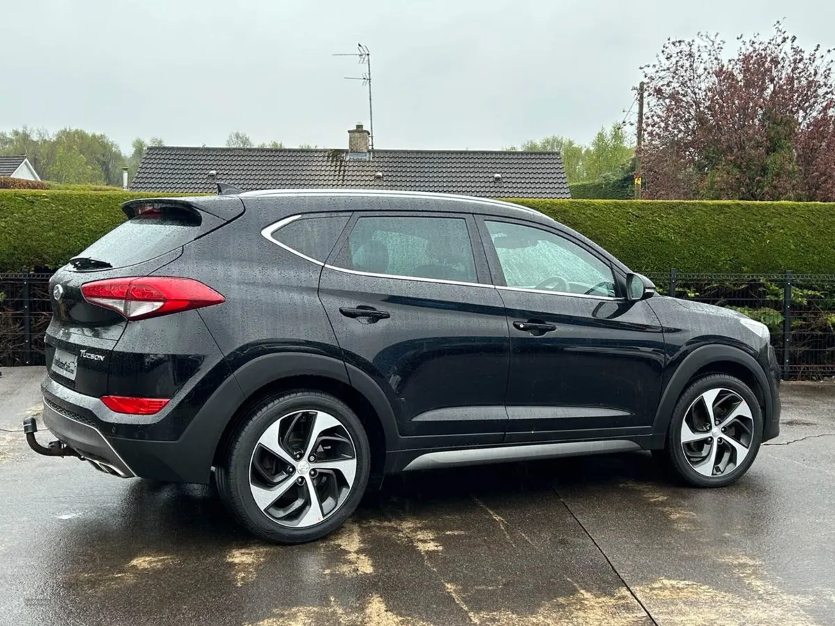 Hyundai Tucson Diesel Estate - Image 4