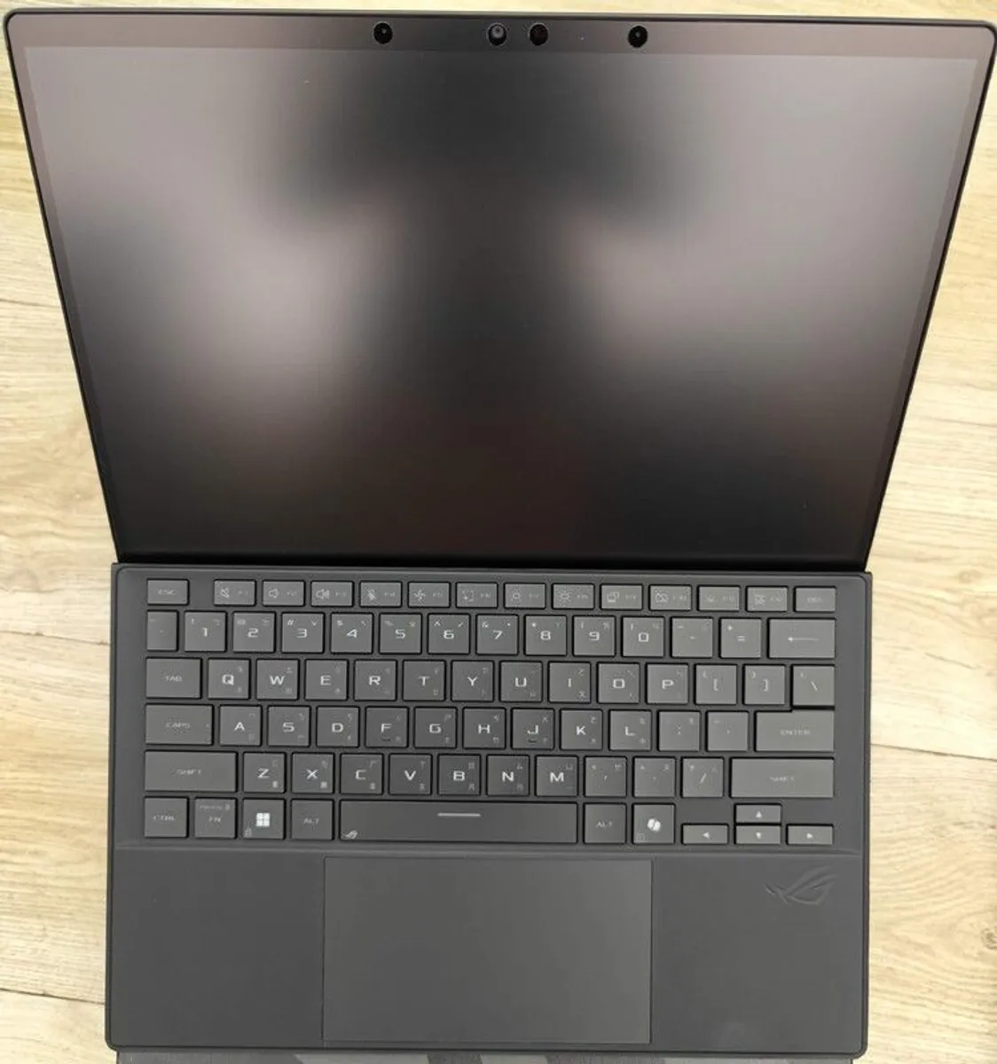 Asus Flow Z13 (2025) Max+ 395 / 8060s / 32gb / 1tb - Image 1