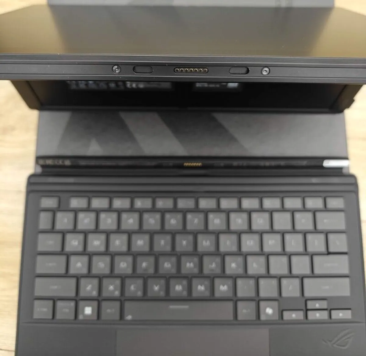 Asus Flow Z13 (2025) Max+ 395 / 8060s / 32gb / 1tb - Image 2
