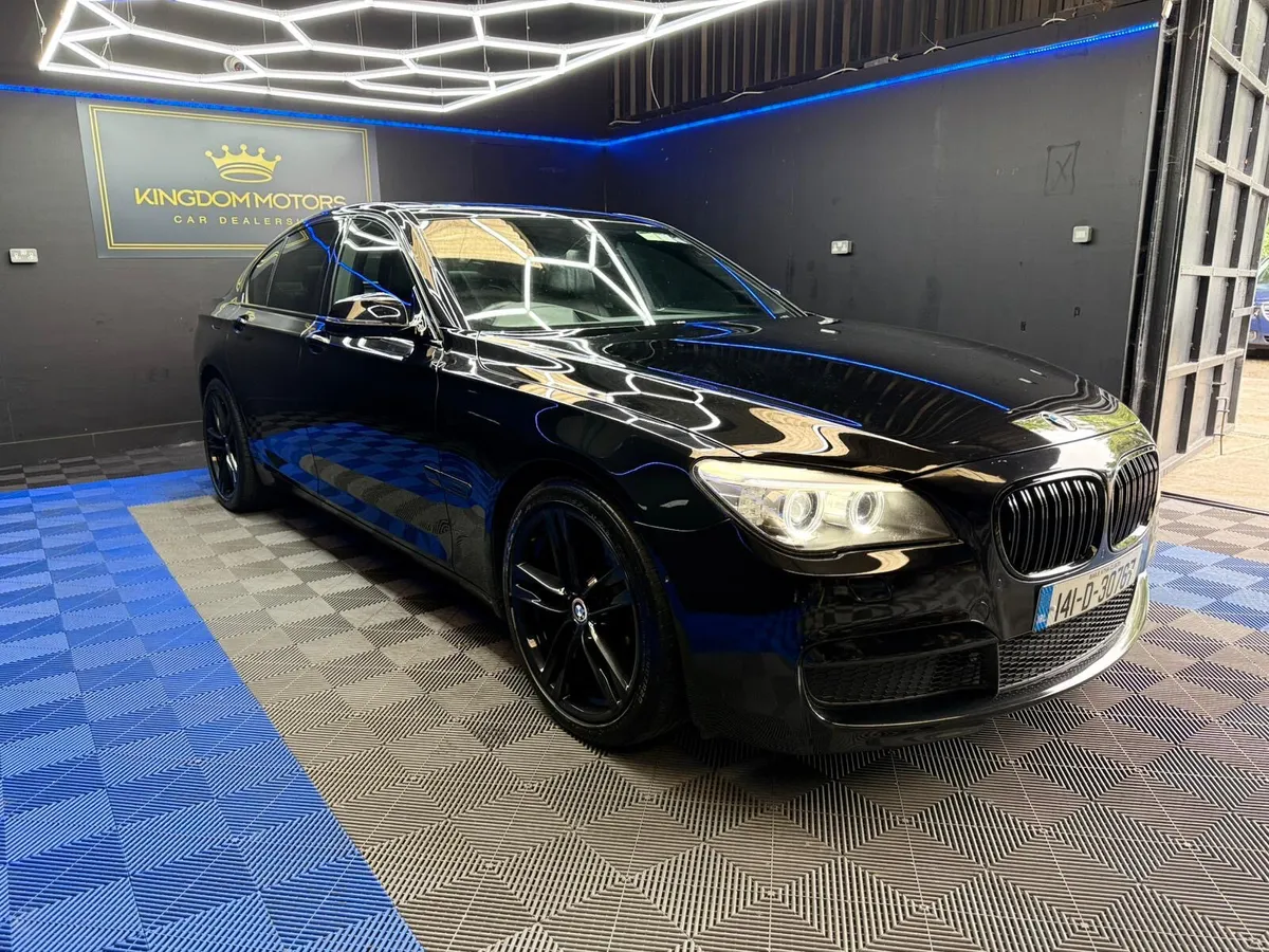 BMW 7-Series 2014,SUNROOF,High spec - Image 2
