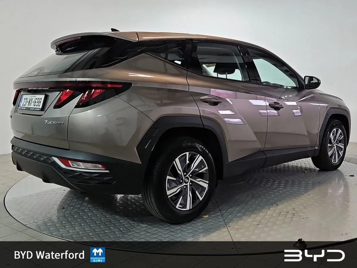Hyundai Tucson  1.6 Comfort Plus Model  - Heated - Image 4