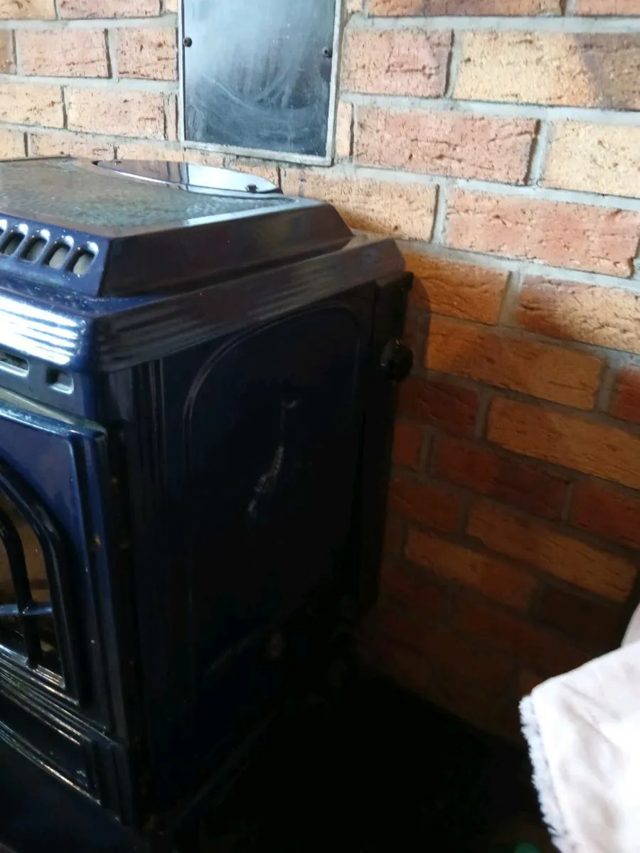 Soild Fuel Stove - Image 3