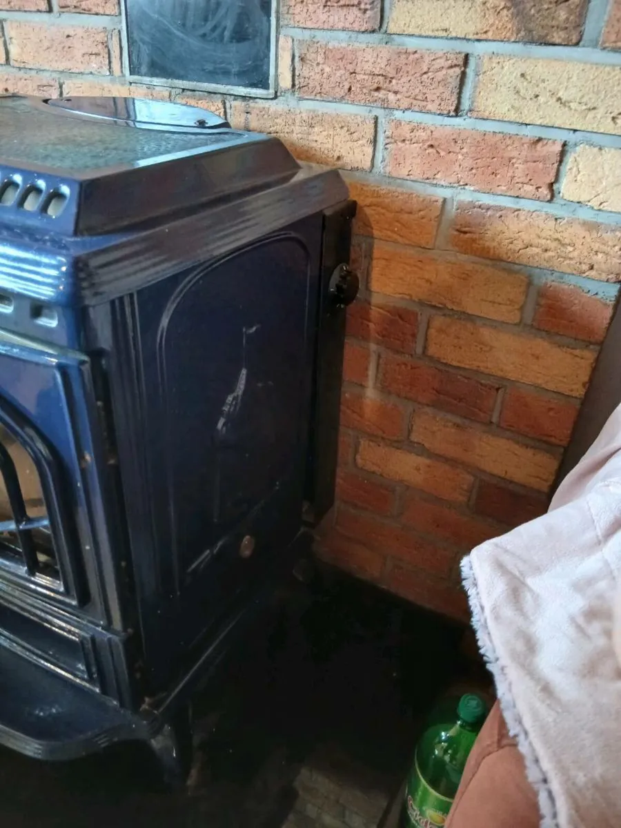 Soild Fuel Stove - Image 4