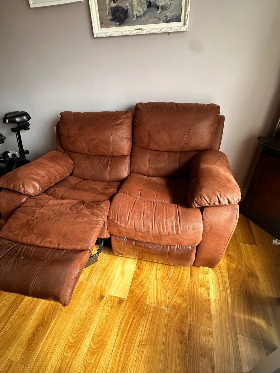 Couch - Image 2