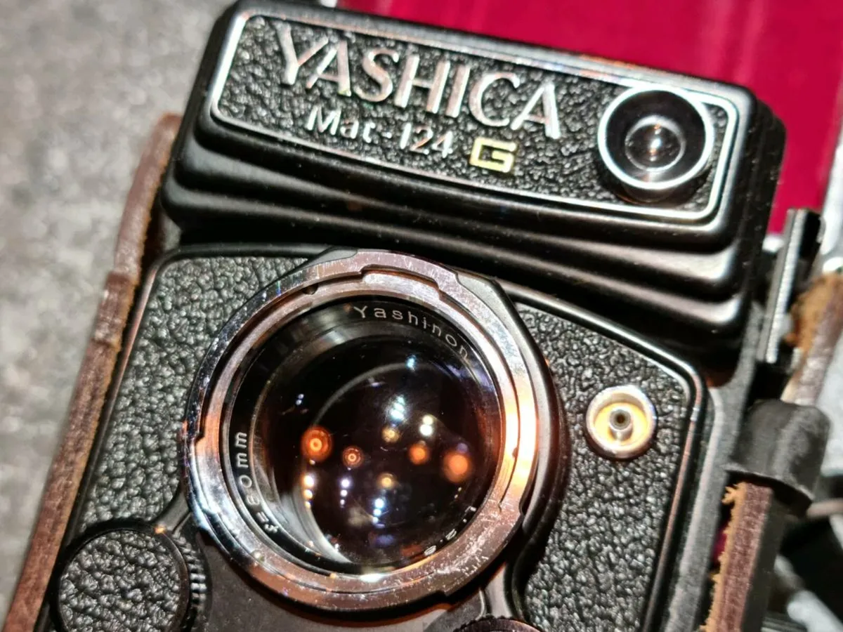 Yashica mat 124g - Image 3
