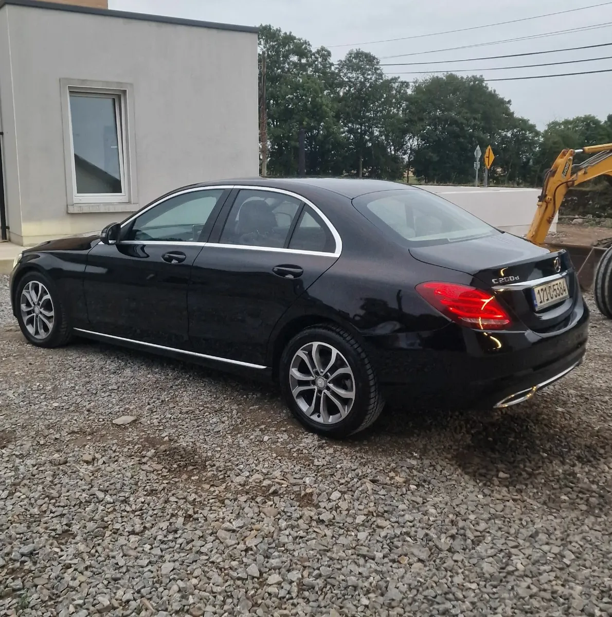 2017 Mercedes benz C200d advantgarde - Image 2