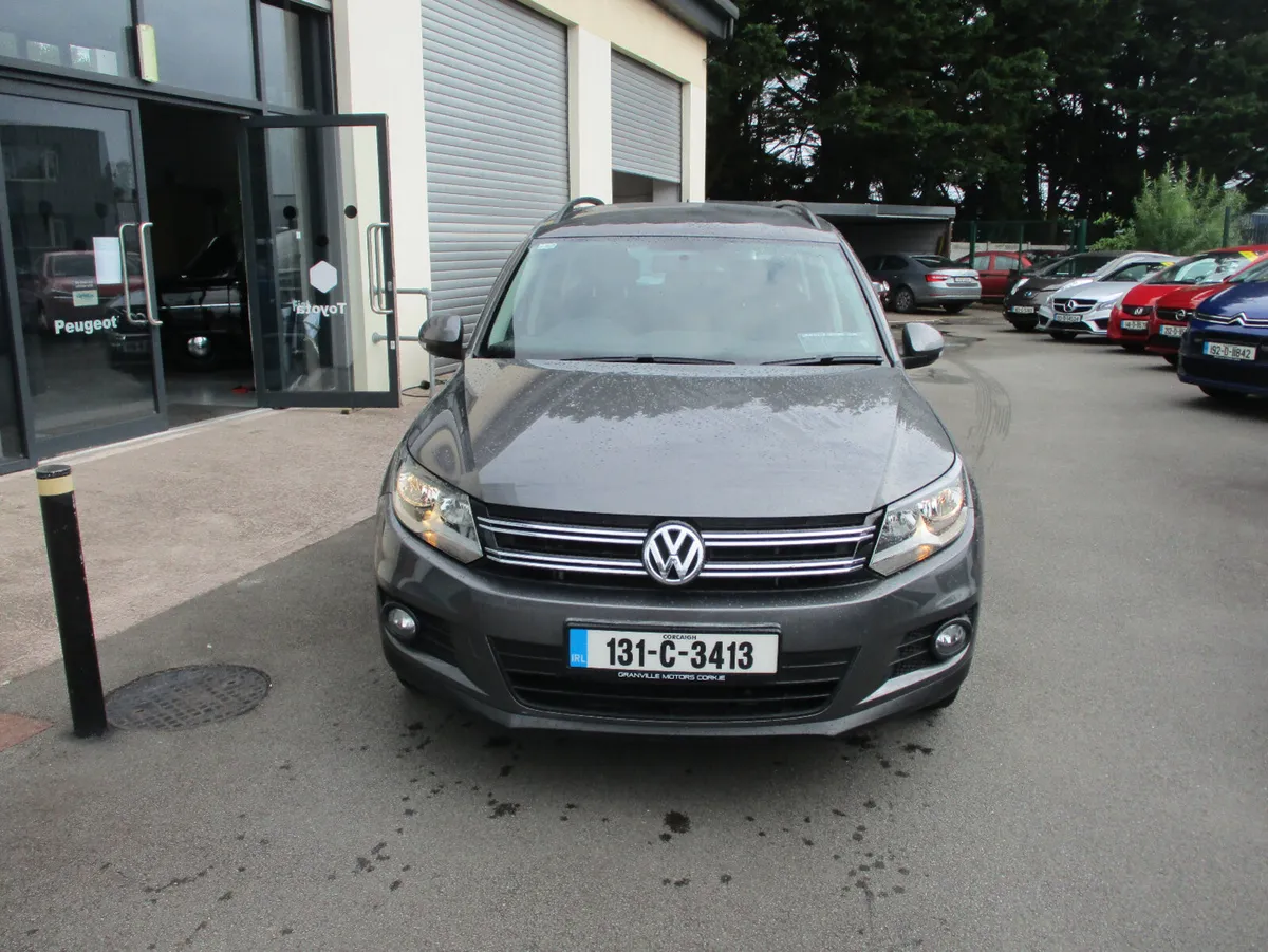 Volkswagen Tiguan Trendline Fun  2013 - Image 2
