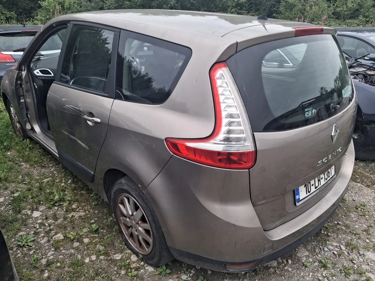 2010 Renault Scenic 7 seater parts - Image 3