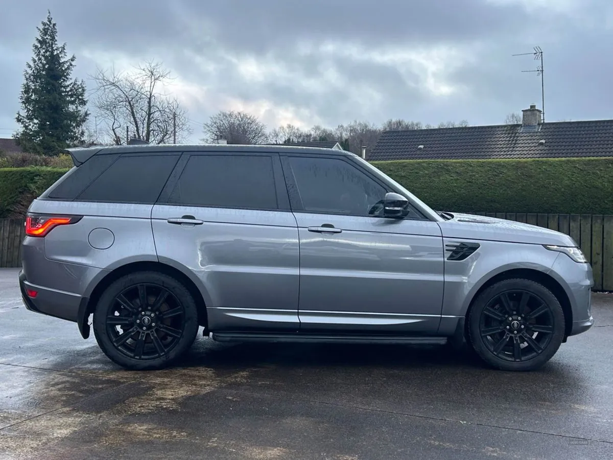 Land Rover Range Rover Sport Diesel Estate - Image 3