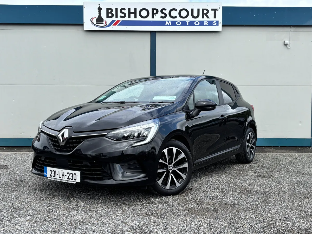 Renault Clio 2023 - Image 1
