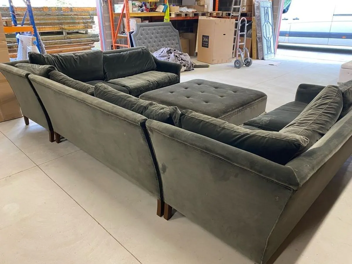Traditional Sectional Sofa - Image 4