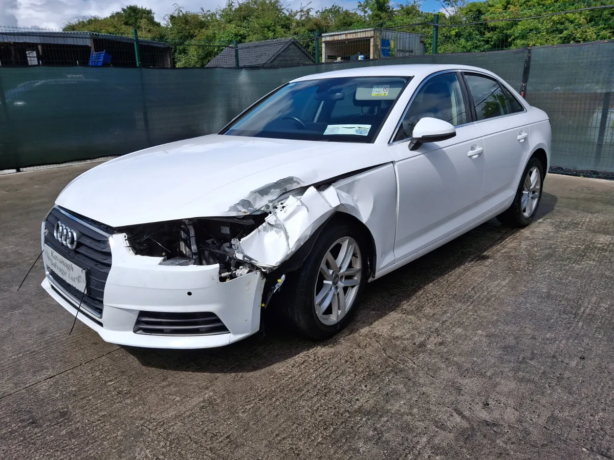 152 Audi A4 Ultra 2.0 Tdi Light damage - Image 3