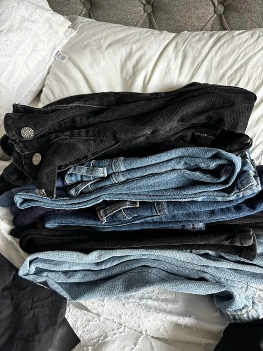 maternity clothes size 10 - Image 1