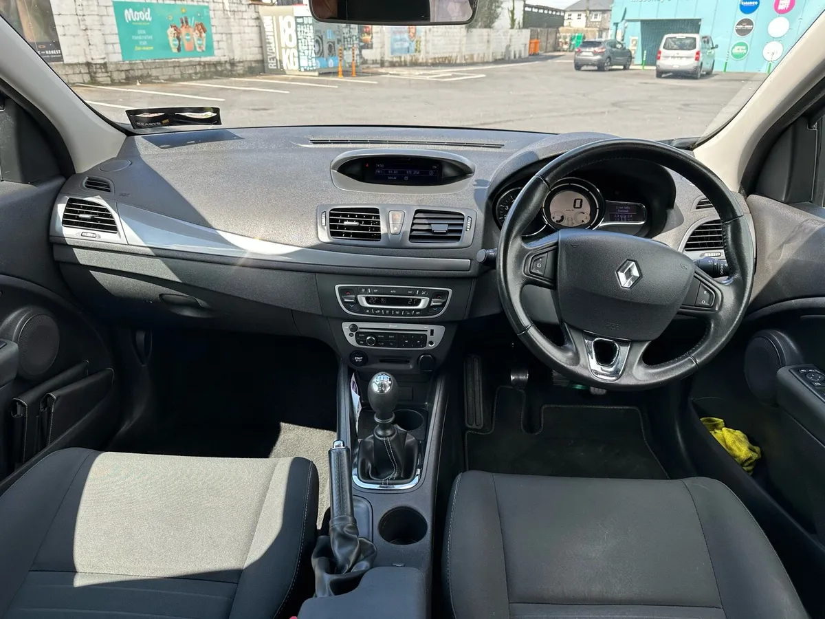Renault Megane Estate Limited Edition - Image 4