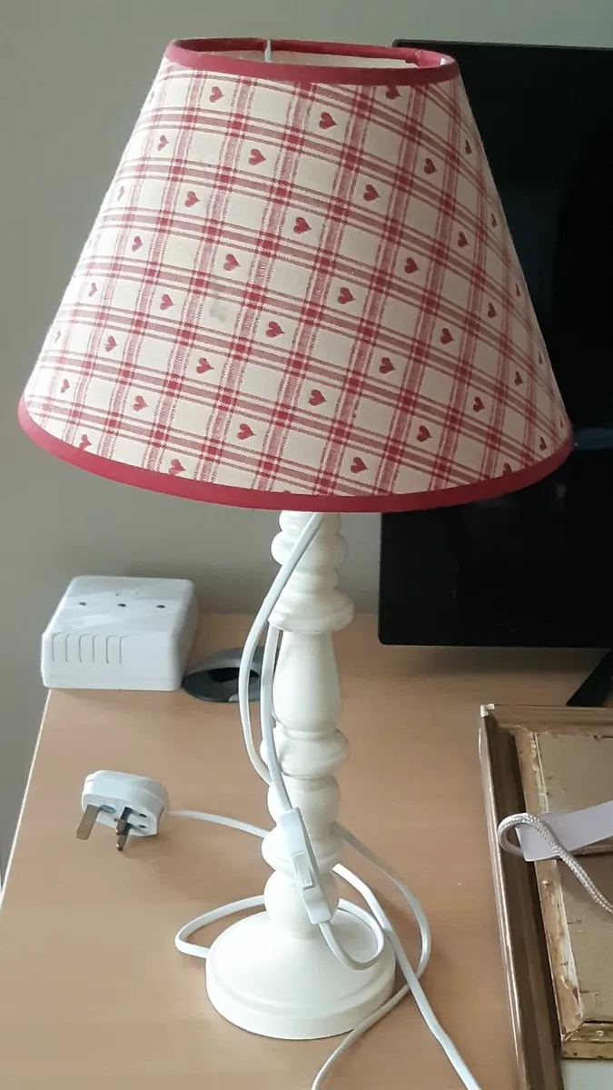 Tabletop lamp