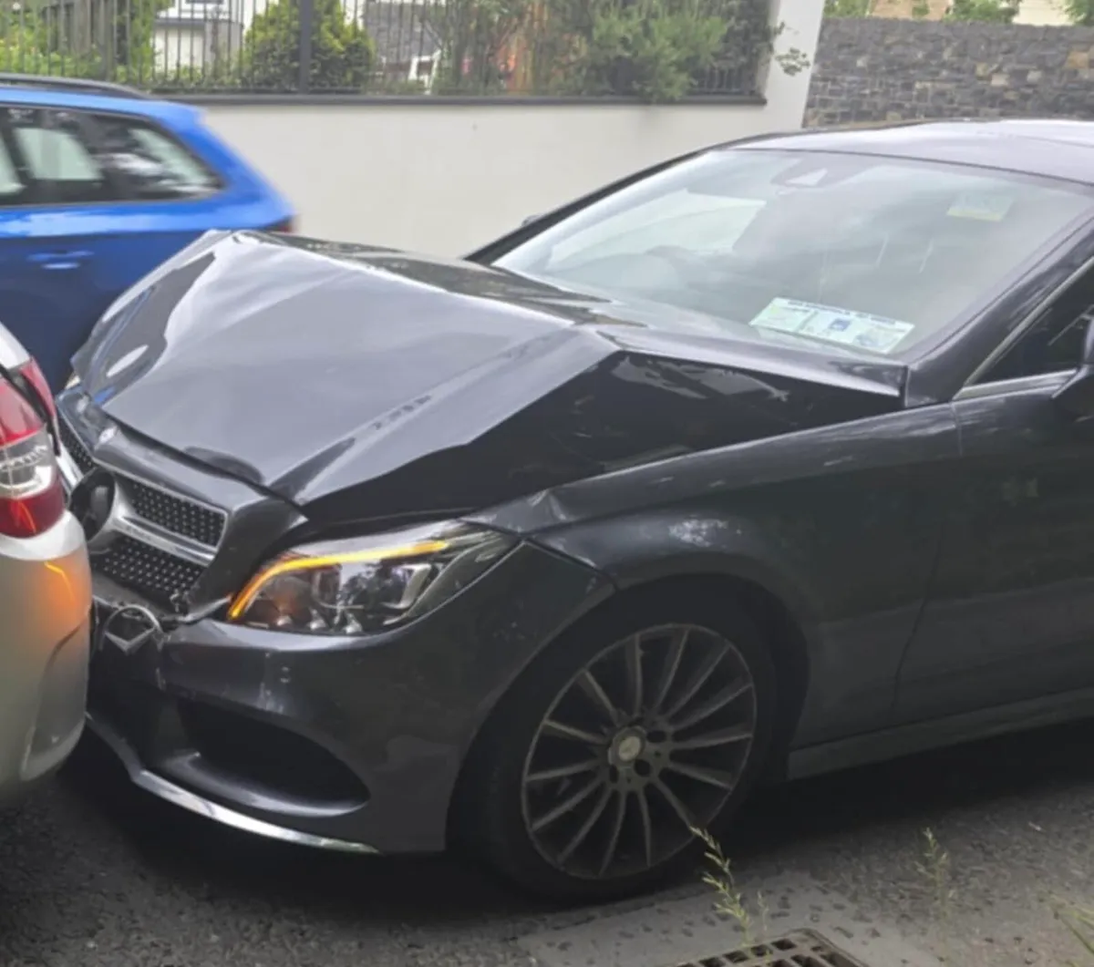 2015 mercedes benz CLS350 AMG D Line Premium A - Image 2