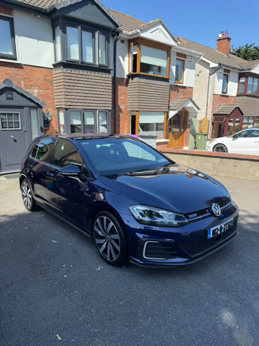 Car - Image 1