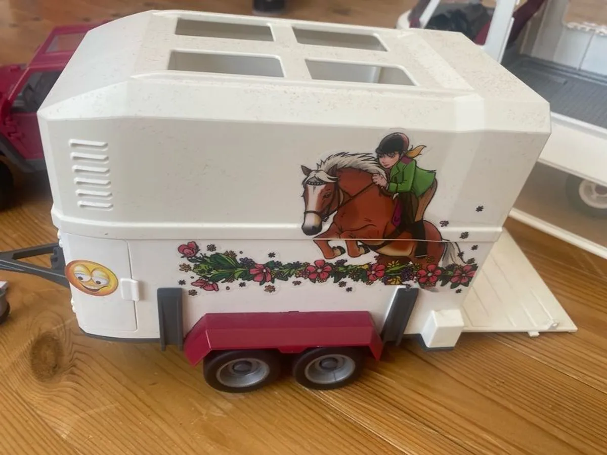 schleich pick up truck, horse box and vet truck plus figures - Image 3