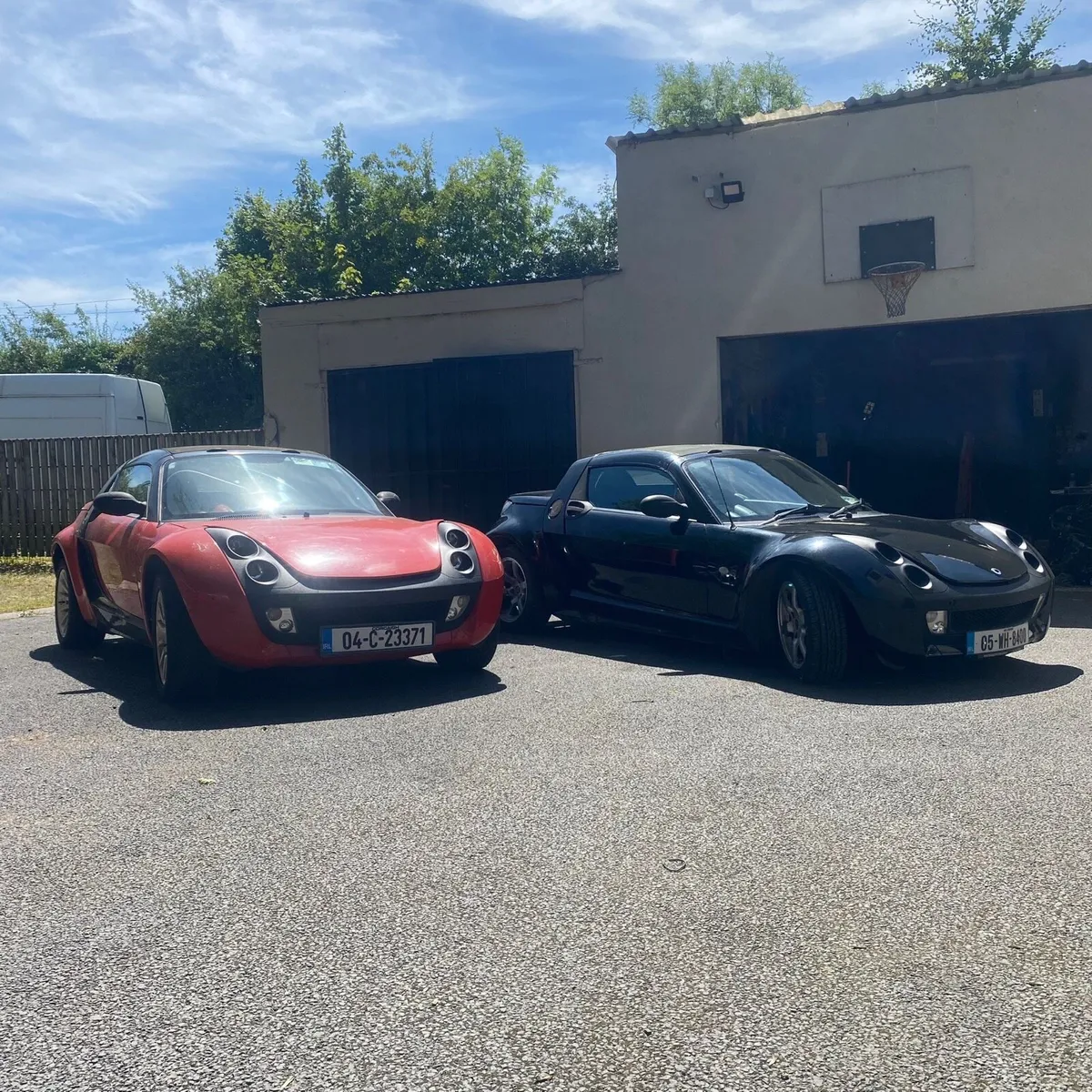 2x Smart Roadster - Image 2