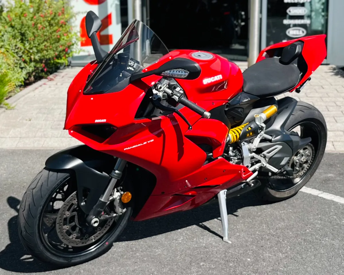 DUCATI PANIGALE V2 - Image 3