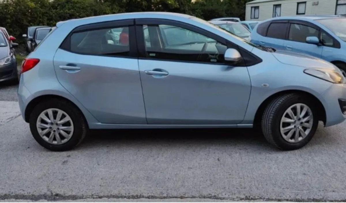 Mazda Demio 2013 - Image 2