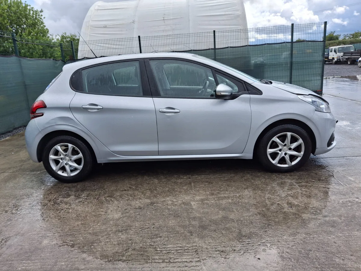2018 Peugeot 208 1.6 Diesel - Image 3