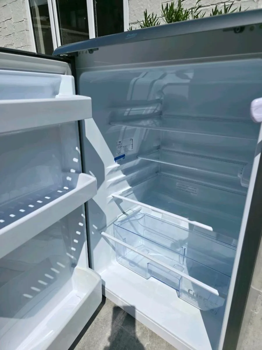 Fridge, free to go - Image 2