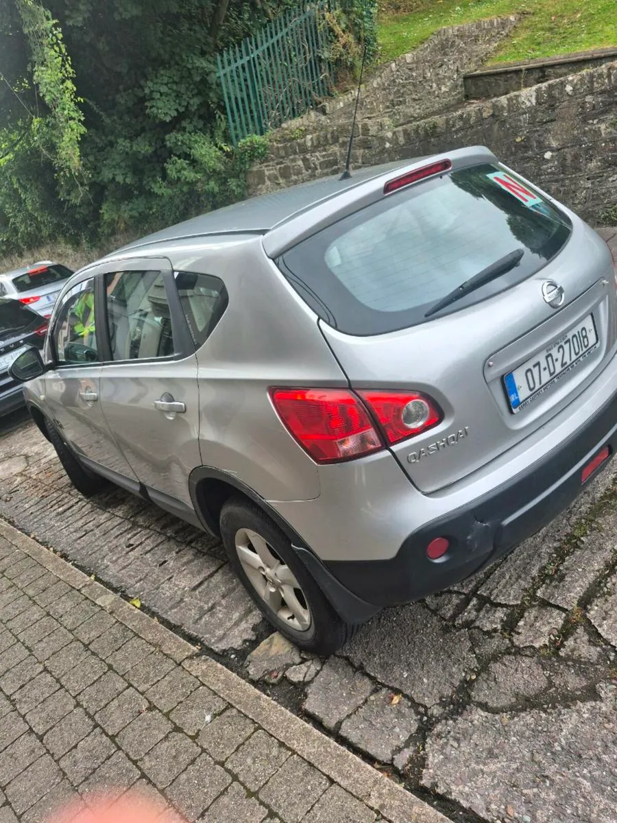Car - Image 2