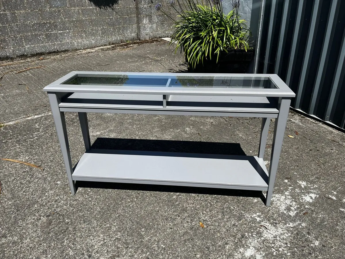 Console Table - Image 2