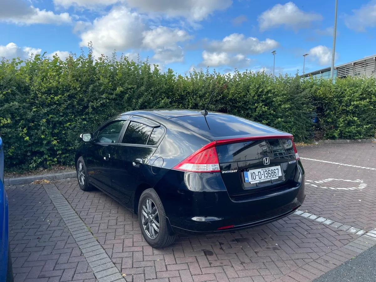 Honda Insight 2010 hybrid - Image 2